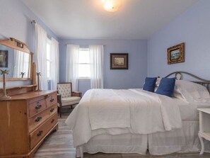 House, 3 Bedrooms, Accessible | 3 bedrooms - Ventura Beach Cottage Available (Ventura)