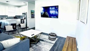 House, 5 Bedrooms | Living area - Lovely Housenear Wynwood Beach Free Parking (Miami)