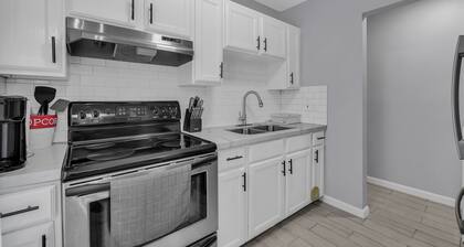 Mins From Mcallen House, Great Neighborhood! Great House!