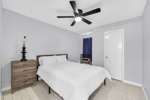 Ferienhaus, 2 Schlafzimmer, Terrasse, Gartenblick | 2 Schlafzimmer