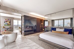 Apartment, 1 Bedroom, Accessible, Smoking | 1 bedroom - Panoramic Strip Views Open Balcony Free Parking High Floor Sleeps 4 (Las Vegas)