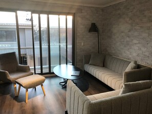 Apartment, 3 Bedrooms | Interior