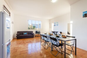 Villa, 3 chambres, fumeur, balcon | Restauration