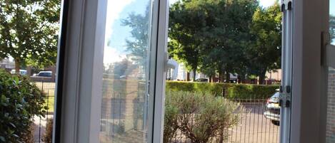 Apartment, 2 Queen Beds | Property grounds