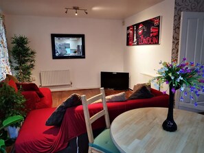 Apartamento, 2 camas de matrimonio | Sala de estar