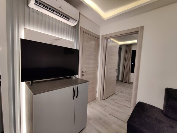 Apartment, 1 Bedroom, Accessible | Interior - 45m Luxury Room Royal View Near all Services (Amman)