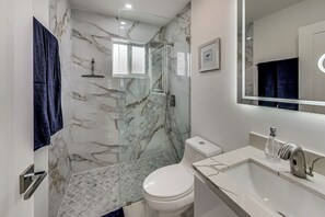 Maison, 3 chambres | Salle de bain