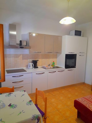 Maison, 1 chambre, fumeur, terrasse | Restauration