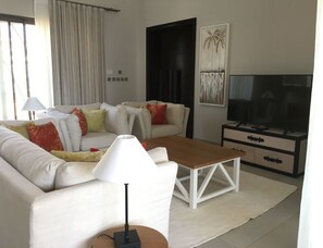 Villa, 3 Bedrooms, Accessible, Smoking | Room amenity