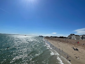 House, 2 Bedrooms | Beach