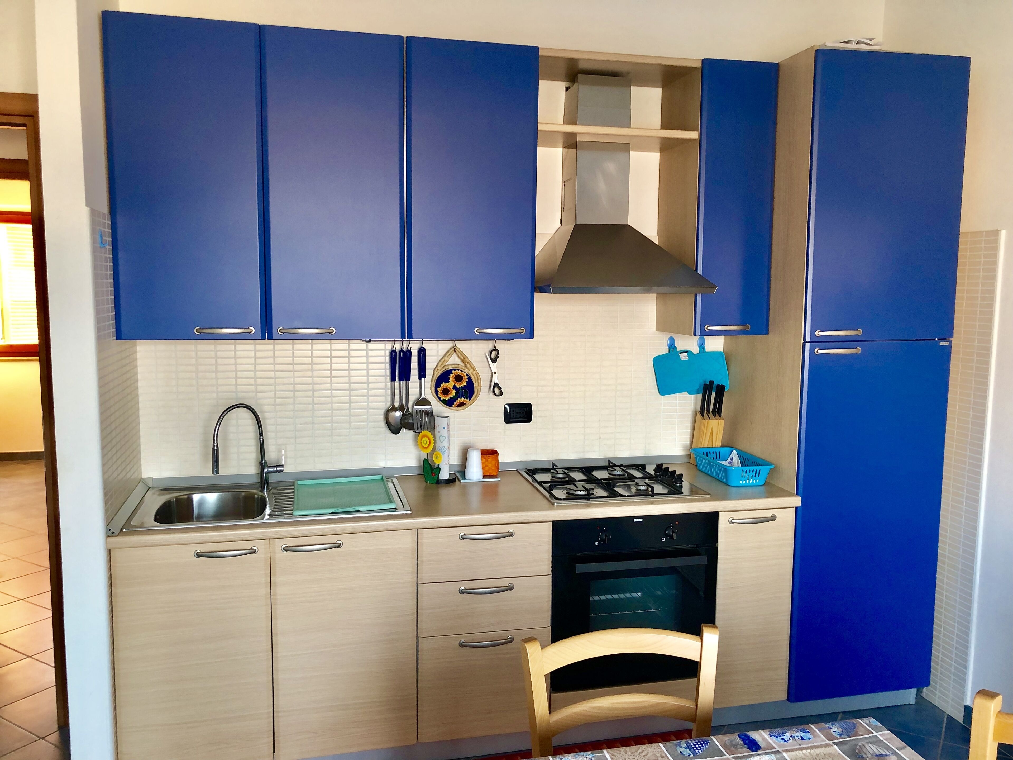 Domus Blu Apartment - Three-room apartment with sea view in a strategic position