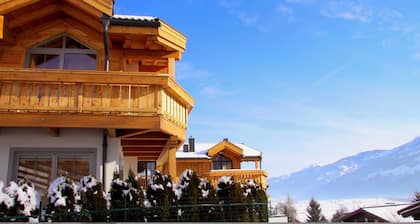 Luxury chalet in a quiet location near ski slopes and swimming lake/beach Zell am See