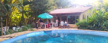 32-inch TV with cable channels