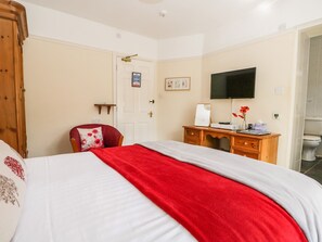 5 Schlafzimmer, individuell dekoriert, individuell eingerichtet