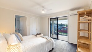 4 bedrooms, iron/ironing board, travel cot, free WiFi