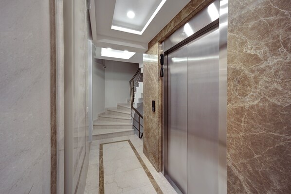 Elevator - Etiz Hotels & Residences (Istanbul)