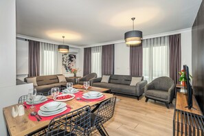 Economy Suite | Egyptian cotton sheets, premium bedding, Select Comfort beds, desk - Etiz Hotels & Residences (Istanbul)