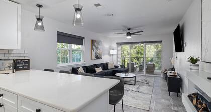 Modern Luxury Hideaway Haven Dog Friendly