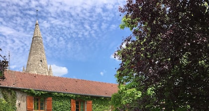 Maison de Campagne Familiale en Bourgogne