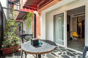 Deluxe-værelse til 4 personer | Egyptiske bomuldslagner, premium-sengetøj, pengeskab på værelset