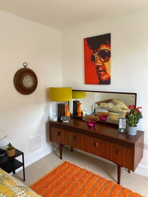 2 bedrooms, iron/ironing board, free WiFi, bed sheets - Lovely Victorian Conversion in West Greenwich (London)