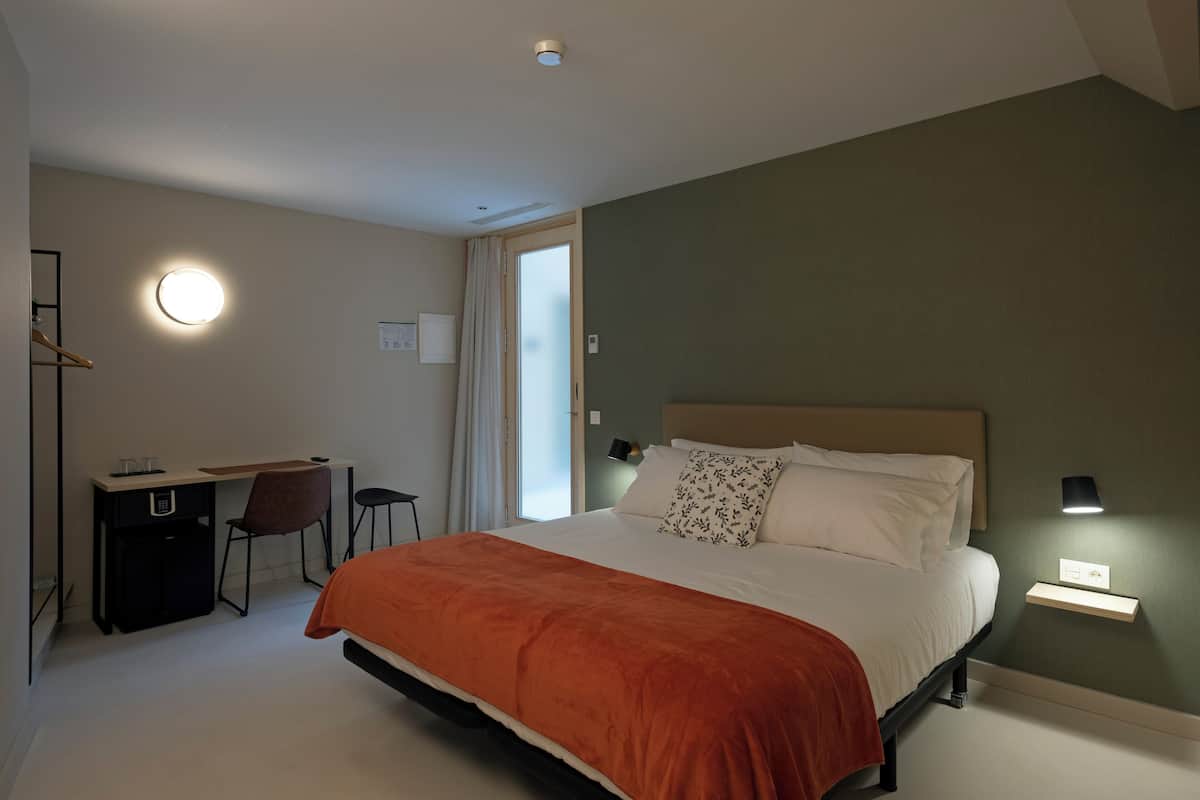 1 bedroom, down comforters, in-room safe, desk