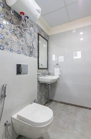 Douche, bidet