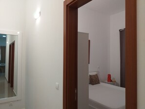 Apartament Deluxe, 2 dormitoris, cuina, al costat de la platja | 2 dormitoris, wifi gratuïta i roba de llit