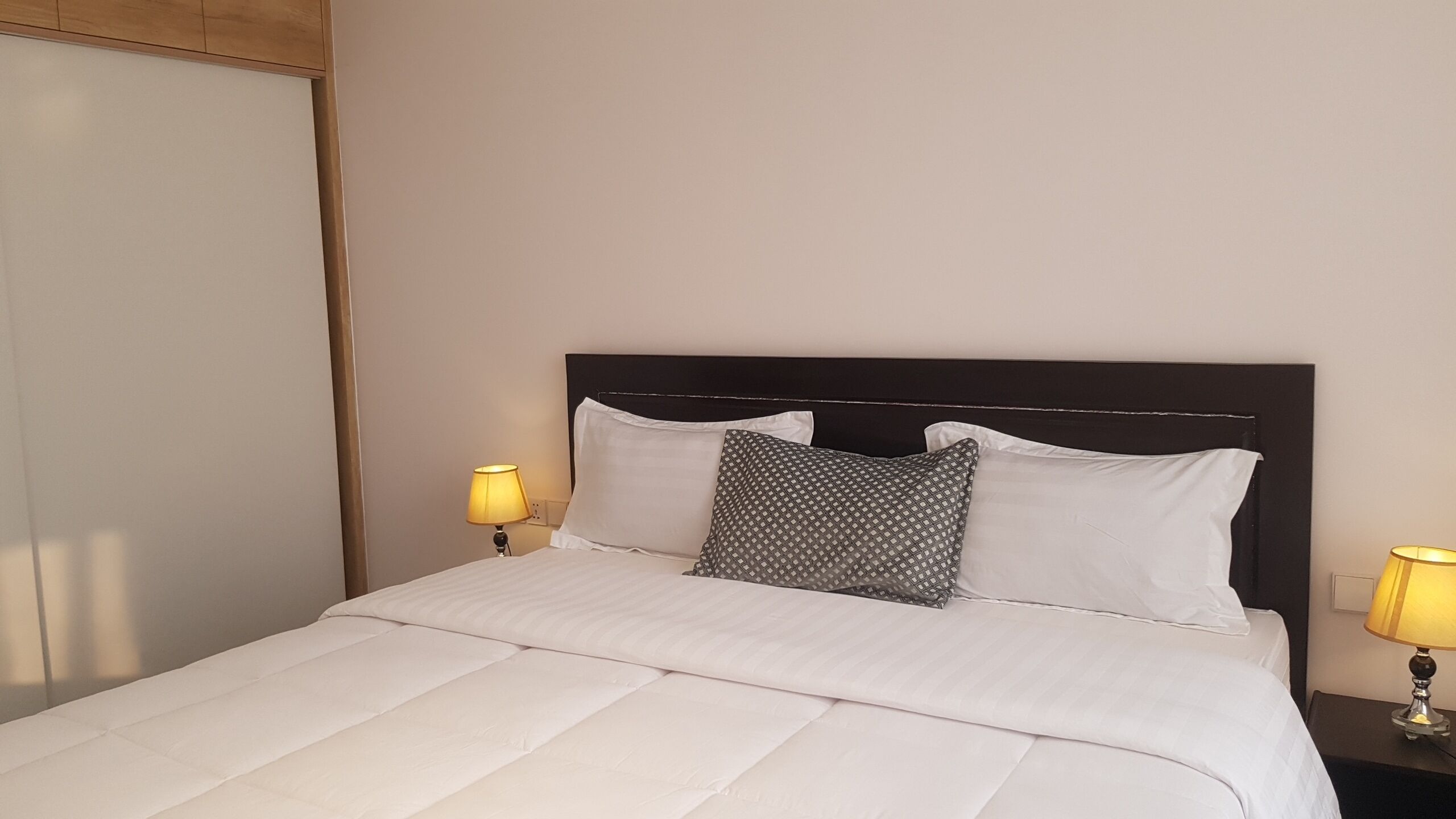 2 chambres, bureau, fer et planche à repasser, Wi-Fi