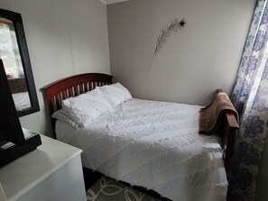 3 bedrooms, free WiFi, bed sheets