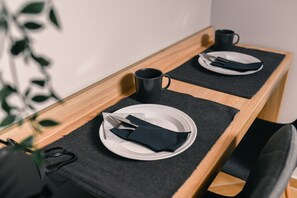 Standard Studio Suite | In-room dining - Manoir Apartments (Novi Sad)