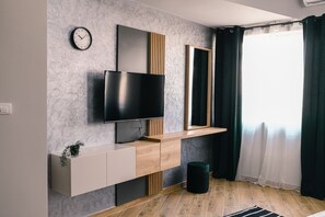 Deluxe Studio Suite | Living area