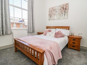 2 dormitorios, decoración individual, mobiliario individual