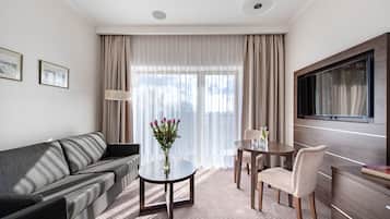 Premium Apartment | In-room safe, individually decorated, individually furnished, desk