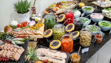 Daily buffet breakfast for a fee
