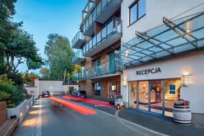 Front of property - Hotel Różany Gaj - Destigo Hotels (Gdynia)