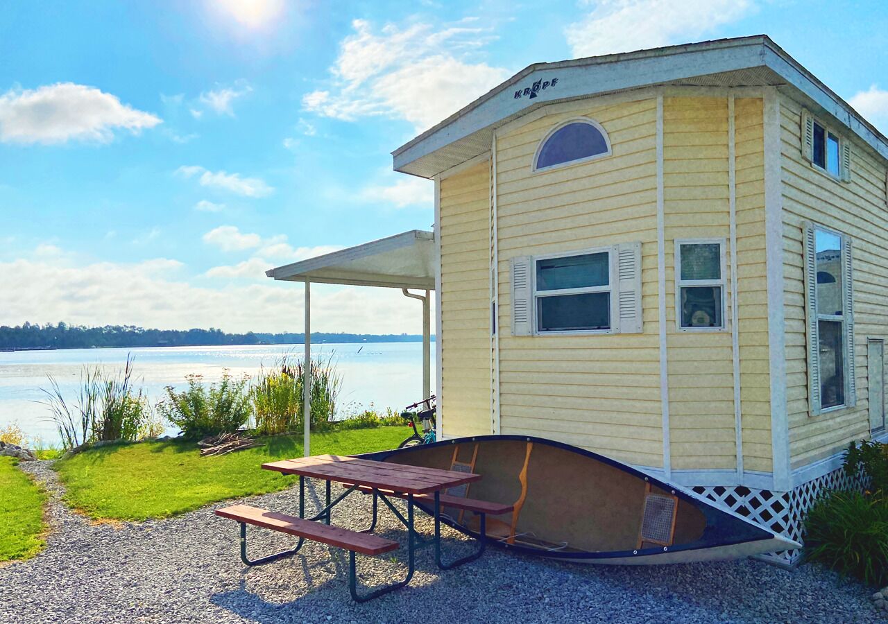 Boathouse Lakeside Cottage