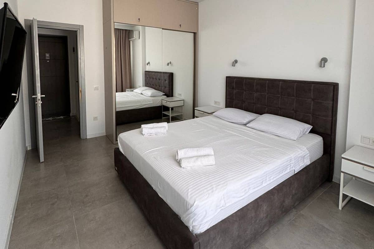 Deluxe Double Room | 1 bedroom, individually decorated, individually furnished