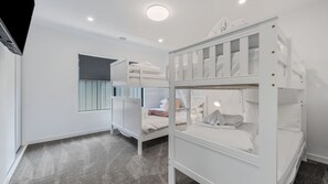 3 bedrooms, WiFi, bed sheets