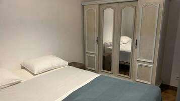 3 Schlafzimmer, schallisolierte Zimmer, Bügeleisen/Bügelbrett