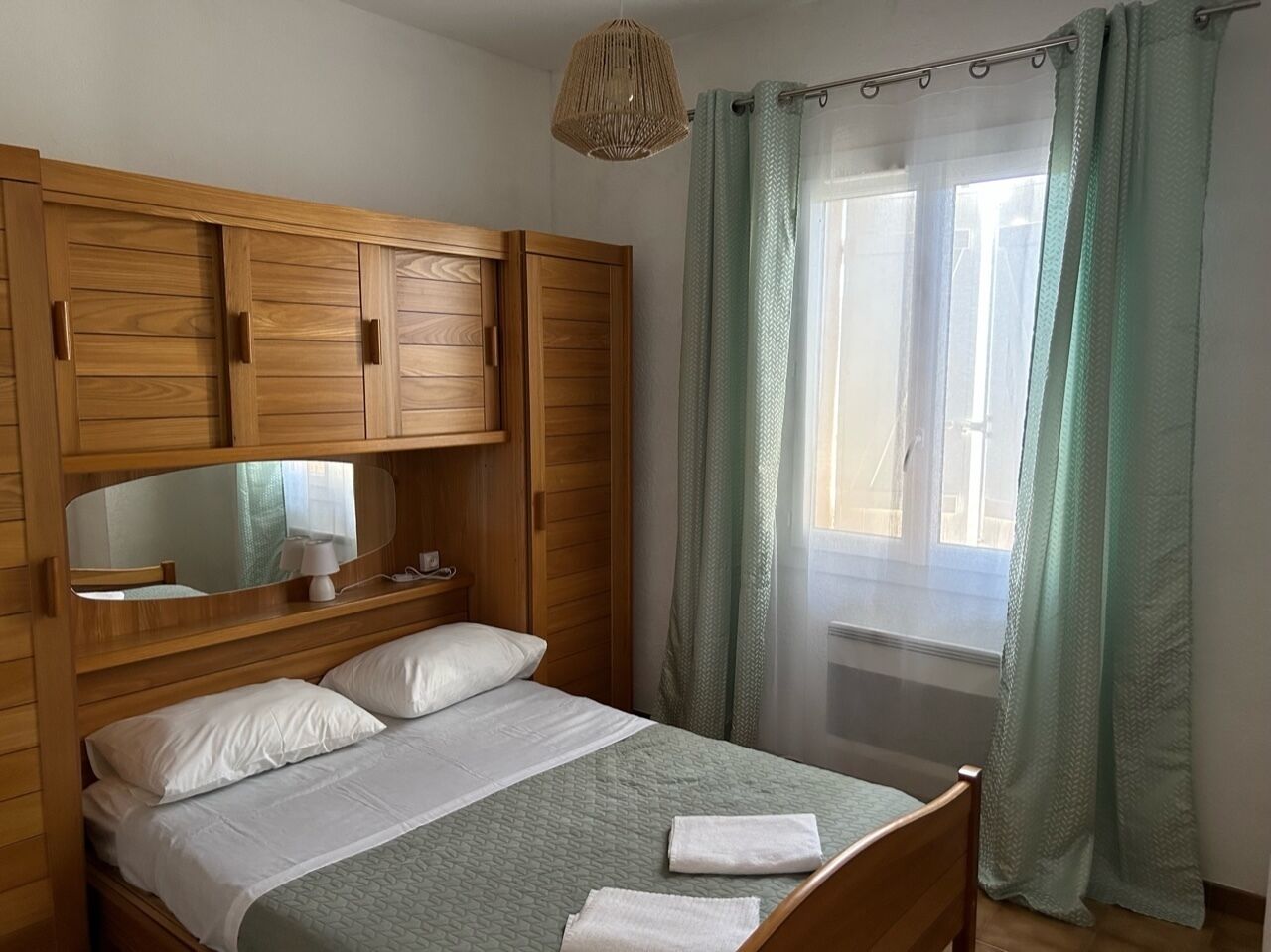 3 Schlafzimmer, schallisolierte Zimmer, Bügeleisen/Bügelbrett