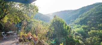 Quiet gĂźte overlooking nature 15 minutes from Lac du Salagou