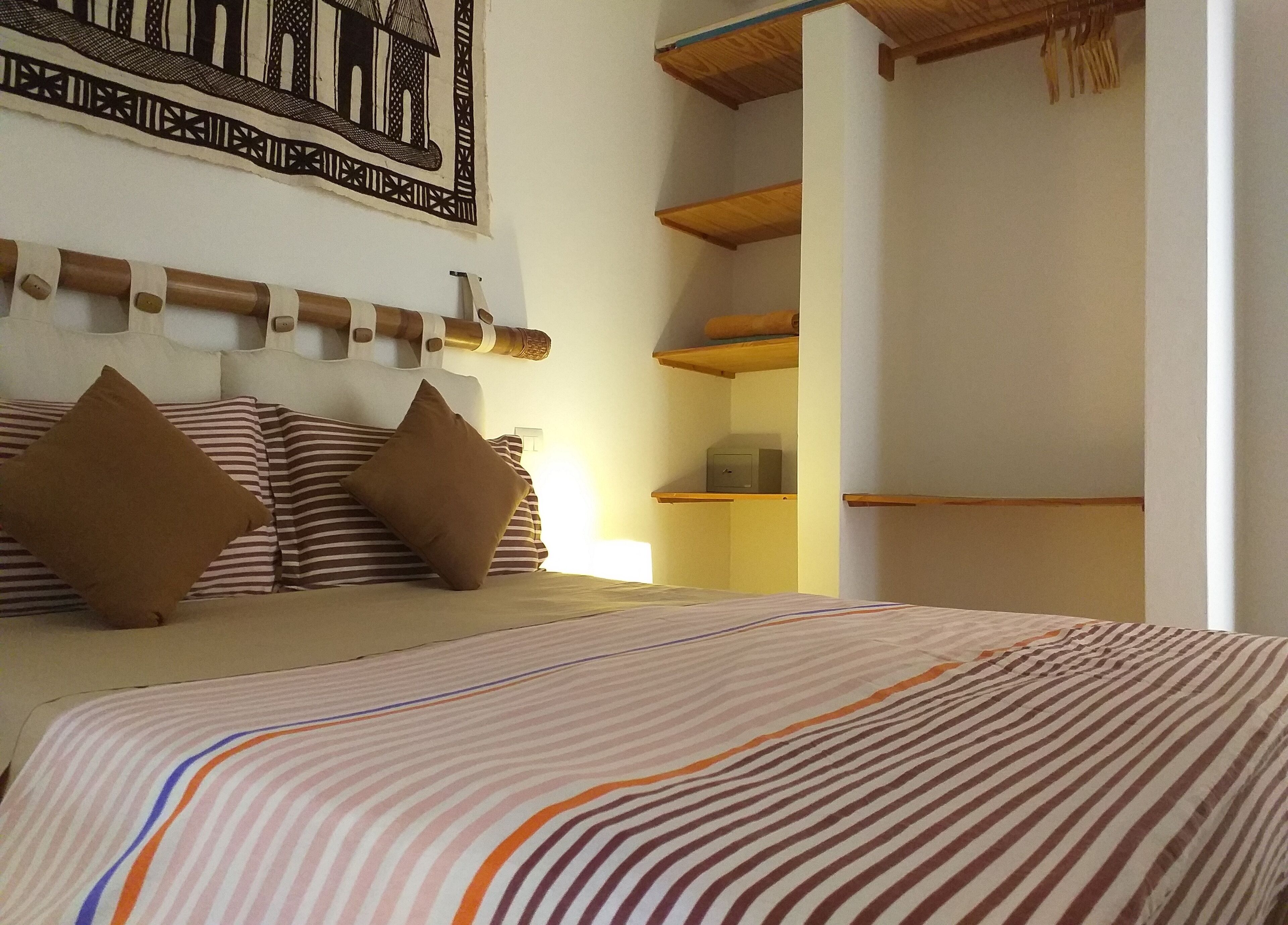 1 habitación, cuna de viaje y wifi 