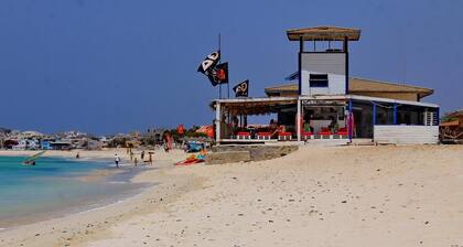 Estoril beach residence