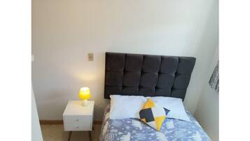 3 多间卧室、免费 WiFi、床单