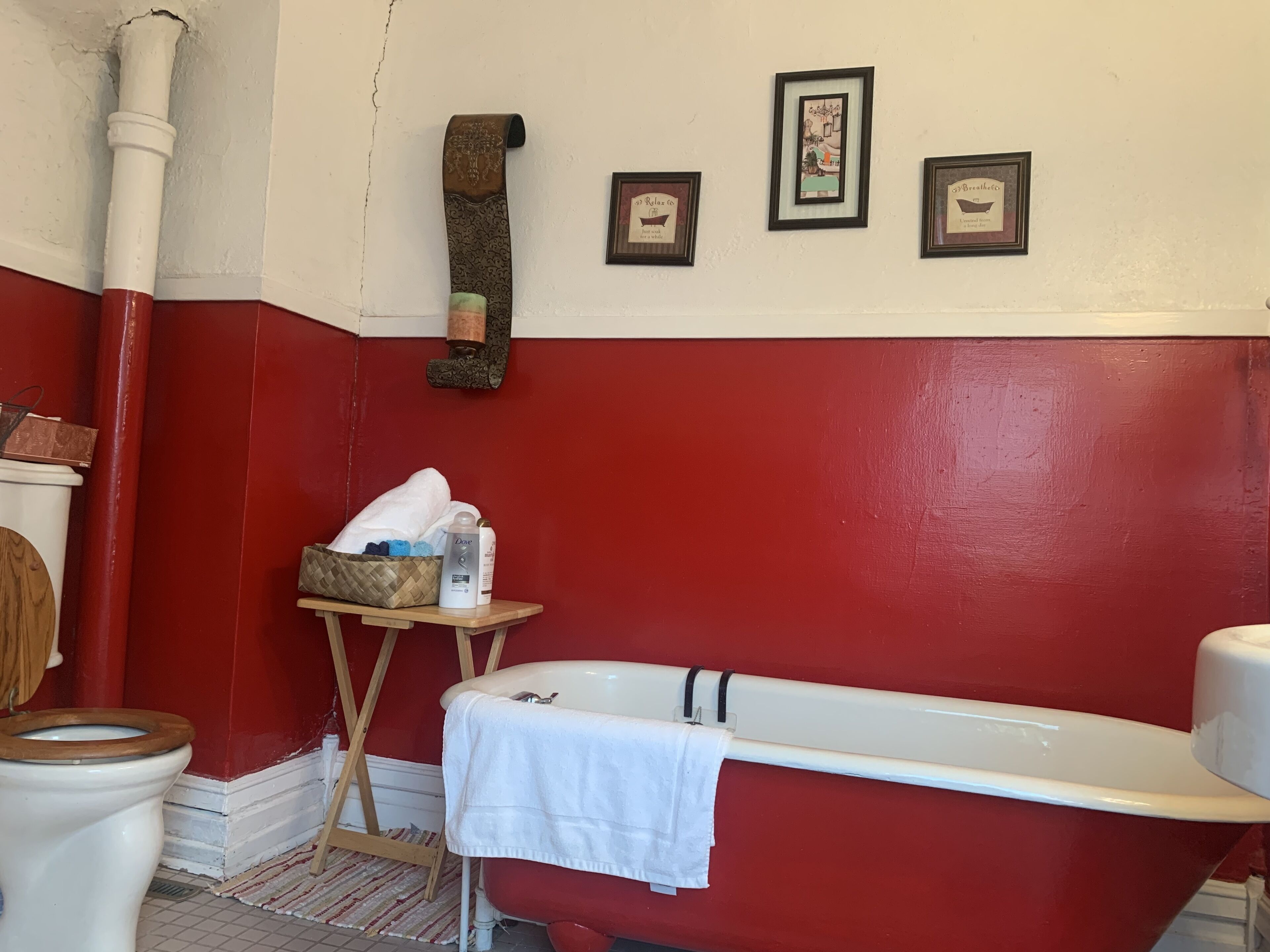 Historic house with 2 bedrooms 2 blocks from the beach and downtown East Tawas