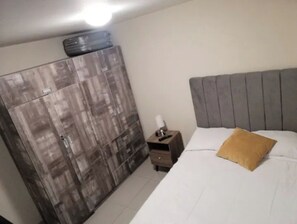 3 Schlafzimmer, Bügeleisen/Bügelbrett, kostenloses WLAN, Bettwäsche