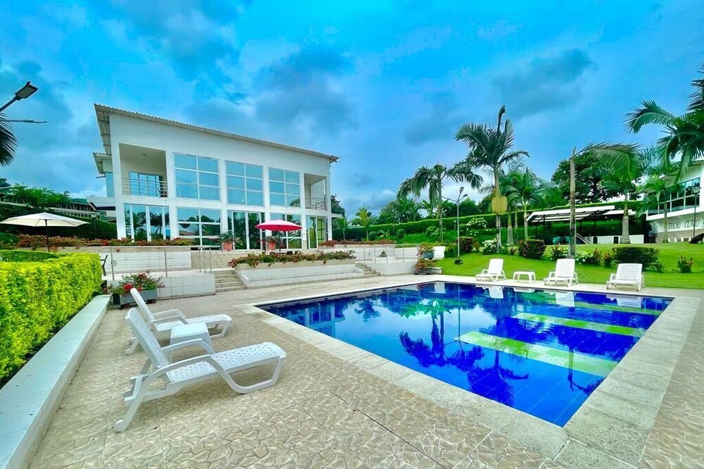 Exclusive Villa close to Manizales