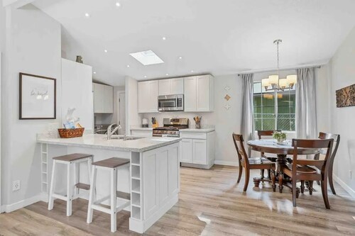 Chill Cottage Backs Forest (Dog Friendly!)