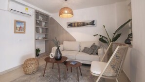Living area - Private 3 Bedroom Home with Patio in Walled City (Cartagena)